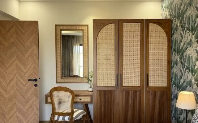 Stylish 1BR With Pool 5 Mins to Candolim Beach