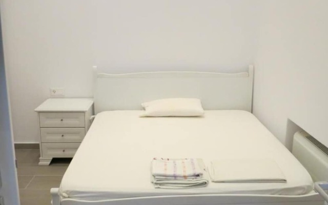 Room-andoni's House in Pitrofos, Andros