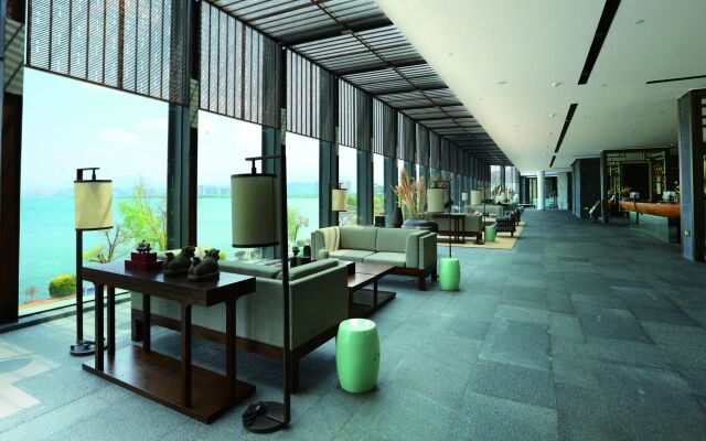 Hotel Indigo Dali Erhai by IHG