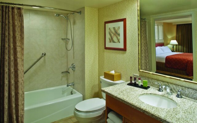 Embassy Suites by Hilton Waikiki Beach Walk