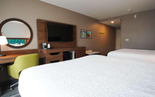 Hampton Inn & Suites St. Clairsville