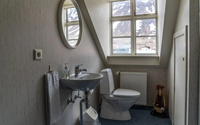 Guesthouse Isafjordur Gamla
