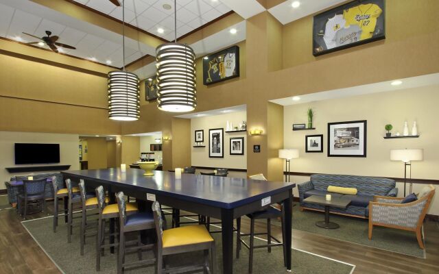 Hampton Inn & Suites Murray