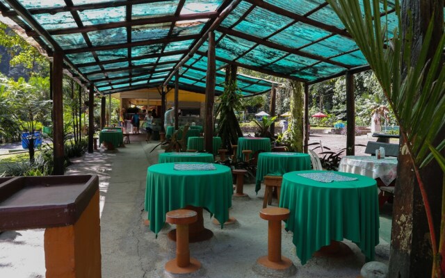 Recreo Verde Hot Springs & Spa