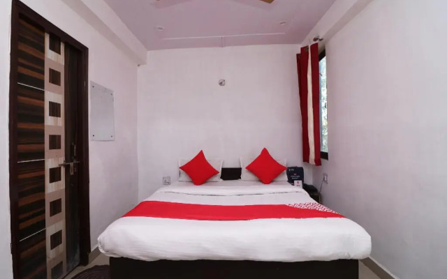 Four Season Inn by OYO Rooms