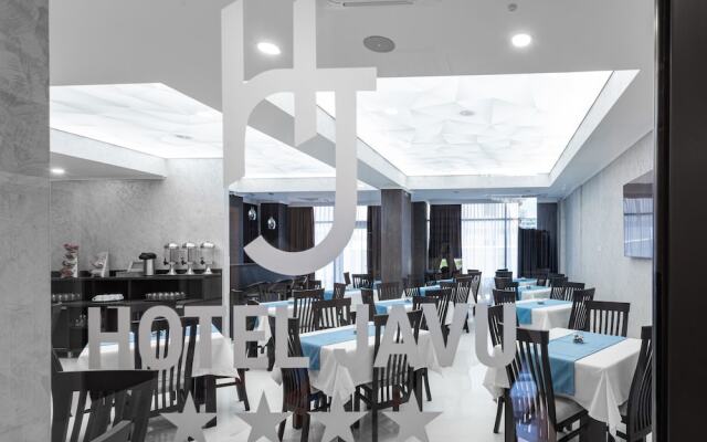 Hotel Javu