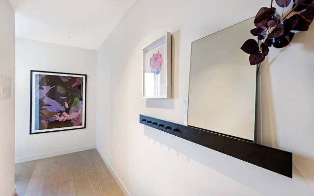 Melbourne City Centre Designer 2bedroom Apt Vme398