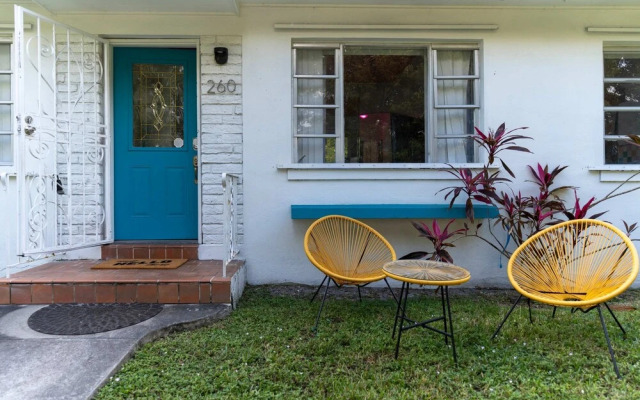 Retro Rewind Stylish Near Design District Miami
