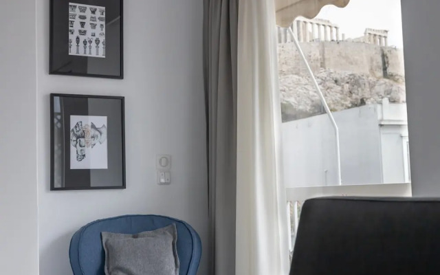 Massive 2-apartment Combo Unbeatable Acropolis Views Sleeps 9