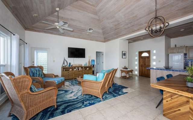 Aqua Vista 2 Bedroom Home