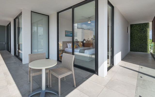 KLR The City Condos By Sercotel