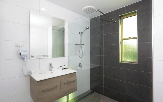 The Roseville Apartments