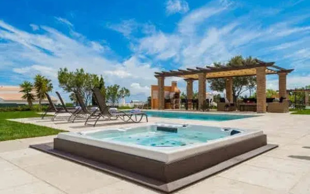Colina Villas with Private Pool