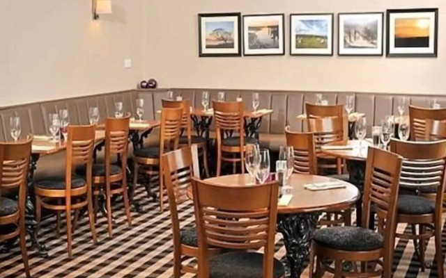 The Fishermans Arms Hotel