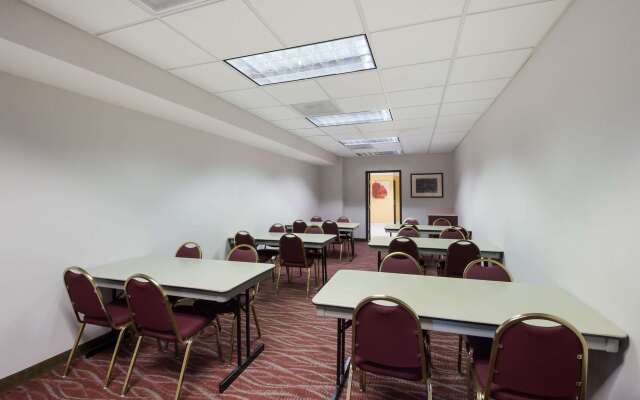 Quality Inn Grand Suites Bellingham
