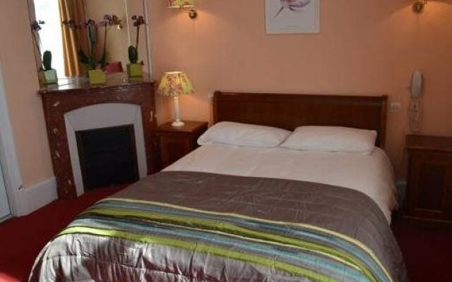 Logis Hôtel la Poularde
