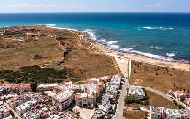 2bed Apartment by the Sea