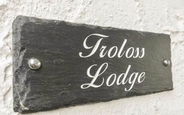 Troloss Lodge