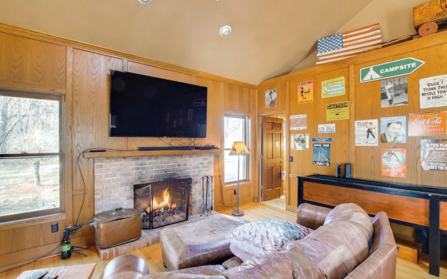 Spacious & Secluded Madison Home Near Dtwn!