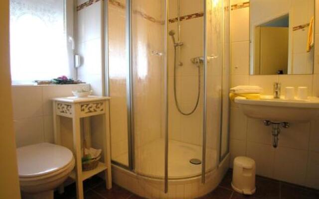 Alte Weinstuben Steinfelder Hof