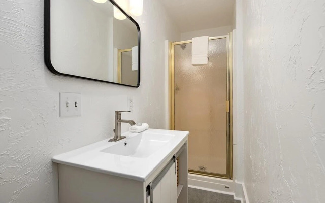 Saugatuck Harbor House