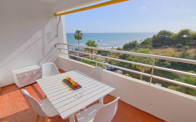 Luna Beach Studio 210