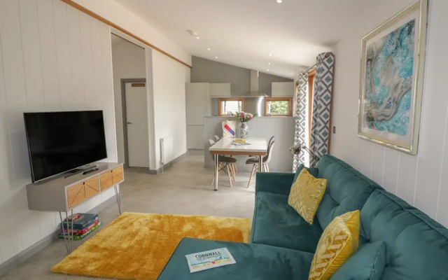 18 Meadow Retreat