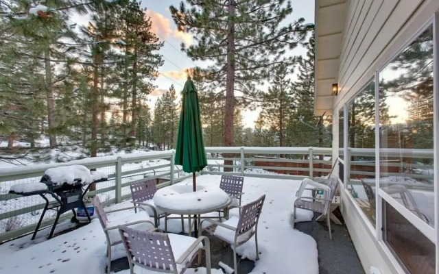 Sequoia Chalet 5 Bedroom Home