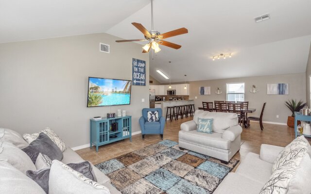 Latitude Adjustment - Private Pool/elevator!