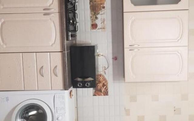 1 kom kvartira v tsentre.