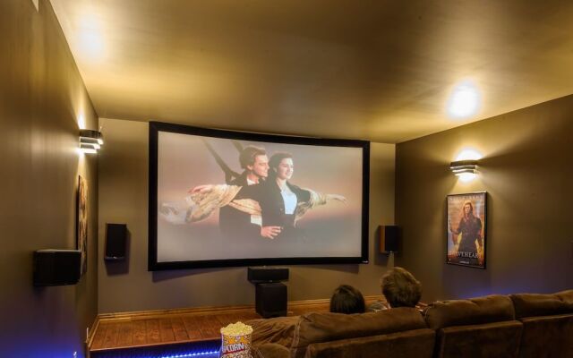 Noble House Suites