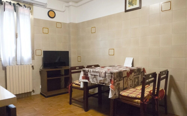 Spacious and Beautiful 60 sqm Apartment in the Very Heart of Bologna