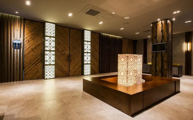 Yujin Hotel