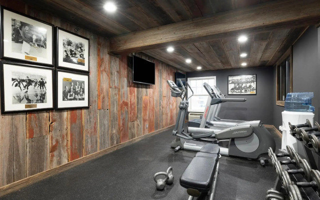 Redwood Lodge