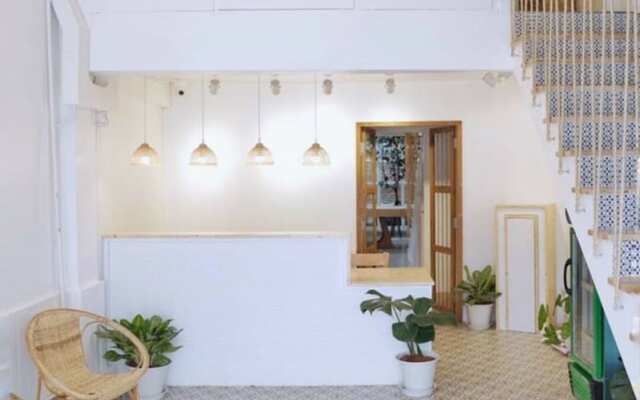 Simple to Sleep Hostel