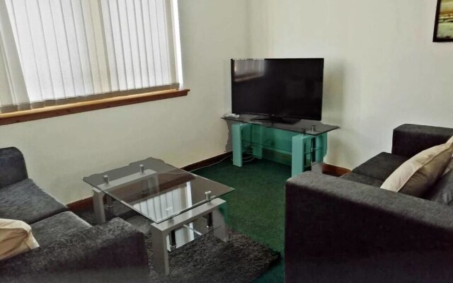 Fantastic Flat near Inverness Center
