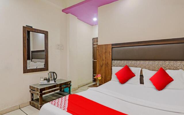 OYO Flagship 806856 Hotel Ashirvad