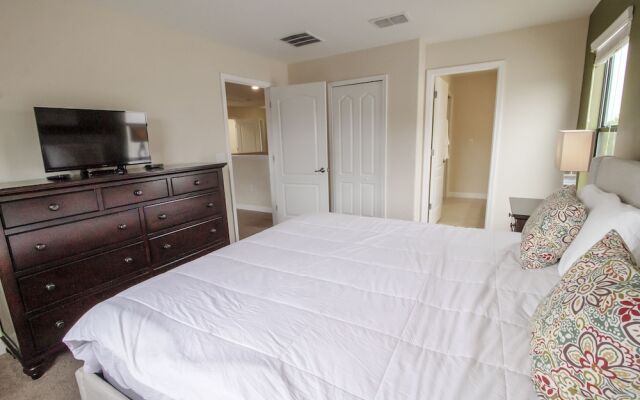 Champions Gate 9039 B