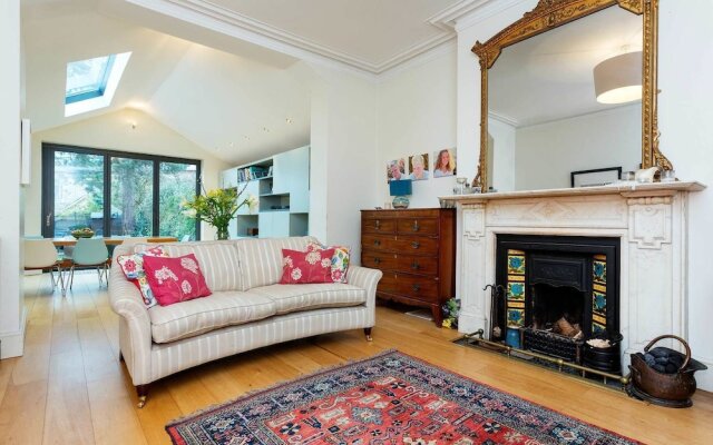 Tranquil Putney