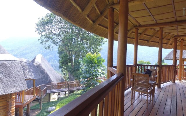 Trackers Safari Lodge Bwindi