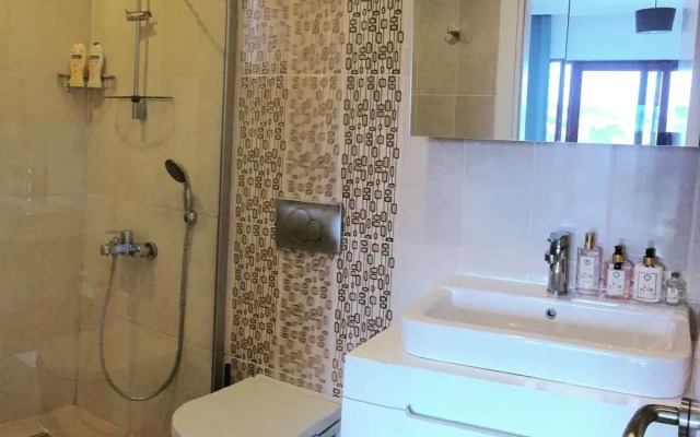 The Townhouse Apartment