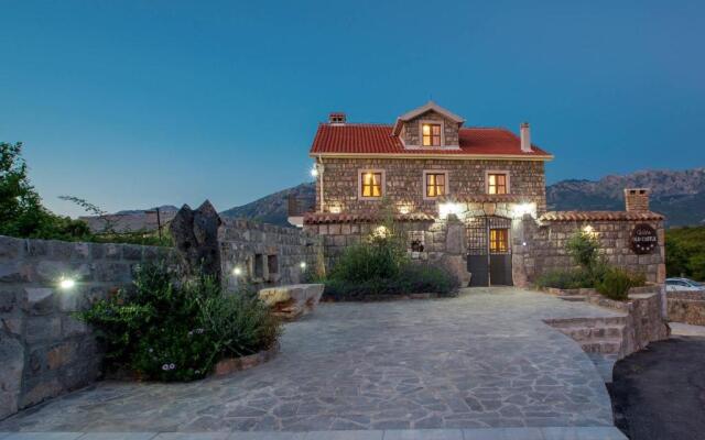 Villa Old Castle Apartments