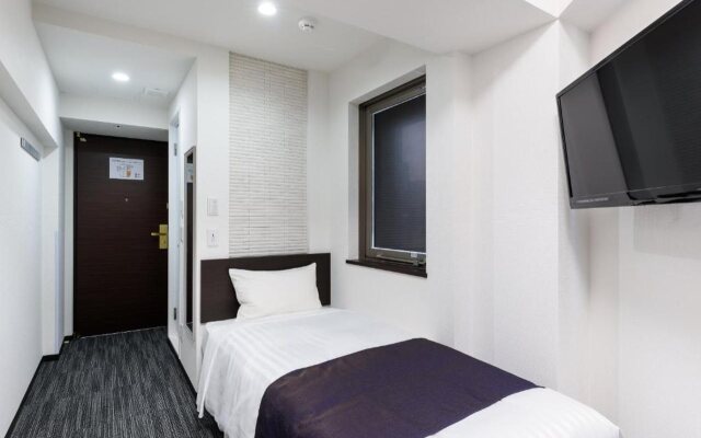 Shimbashi Urban Hotel