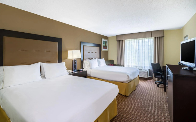 Holiday Inn Express North East by IHG