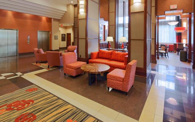 Hampton Inn & Suites Arlington Crystal City DCA