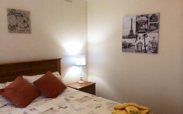 Australian Home Away @ Doncaster Grange Park