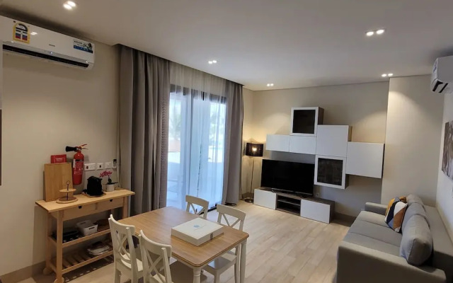 Chic 1-bedroom With Pool View