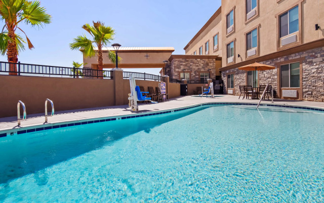 Best Western Plus New Barstow Inn & Suites