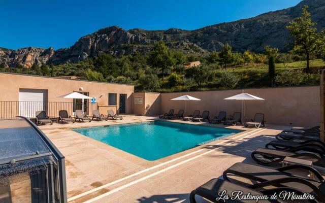 Hotel Les Restanques De Moustiers