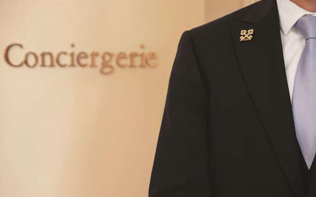Shangri-La Paris Hotel